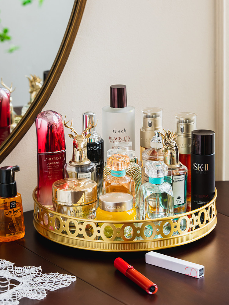 Bandeja de Luxo Leve em Latão  - Luxury Skincare Tray avaliação e preço